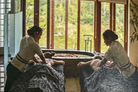 The Kayon Hotels & Resort | ROMANTIC EXPERIENCES (ROMANTIC SPA PACKAGE)